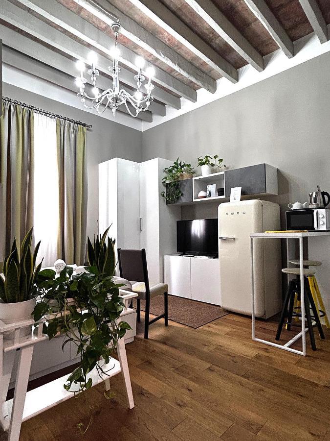 Room114 - Studio Apartment Near The Center Florencia Exterior foto