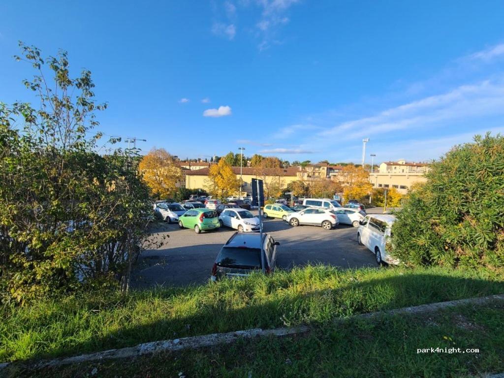 Room114 - Studio Apartment Near The Center Florencia Exterior foto